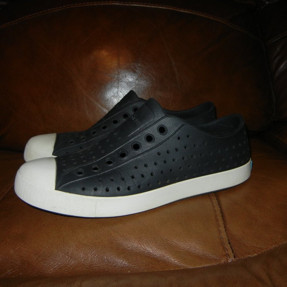 NATIVE Adult Jefferson Gray EVA Rubber Slip On Shoes Size Men's 8 Women's 10